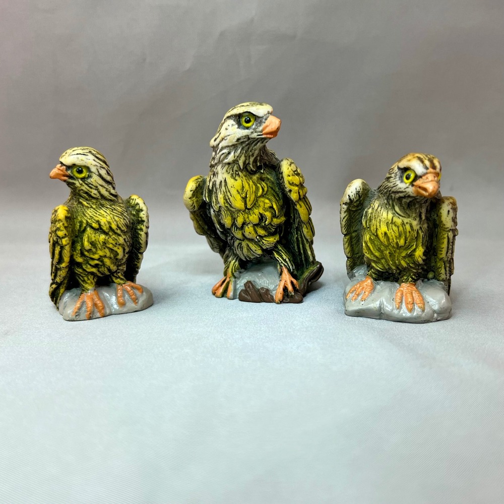Unbranded Eagle Figurine Set 3pc Small Yellow Green Excellent Vintage Taiwan